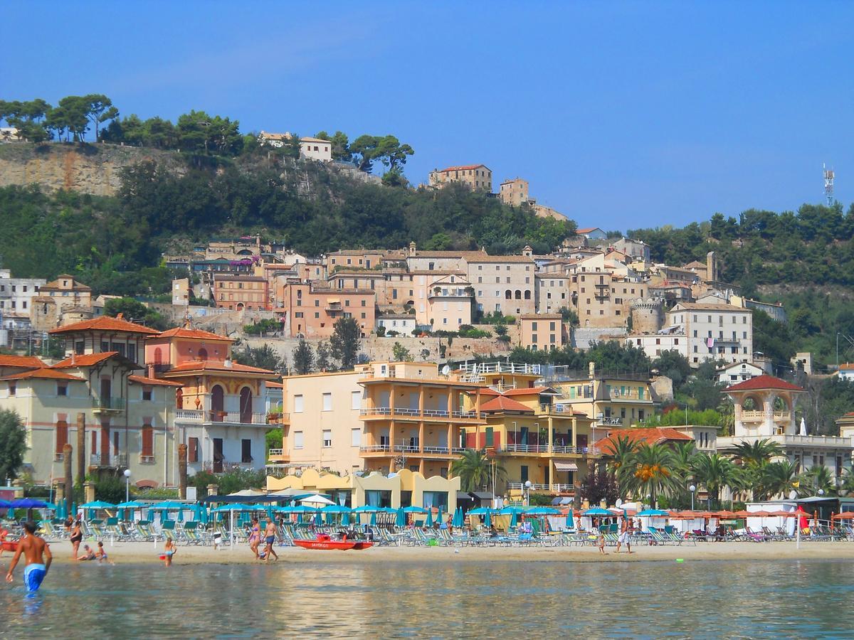 Hotel Miramare * Grottammare